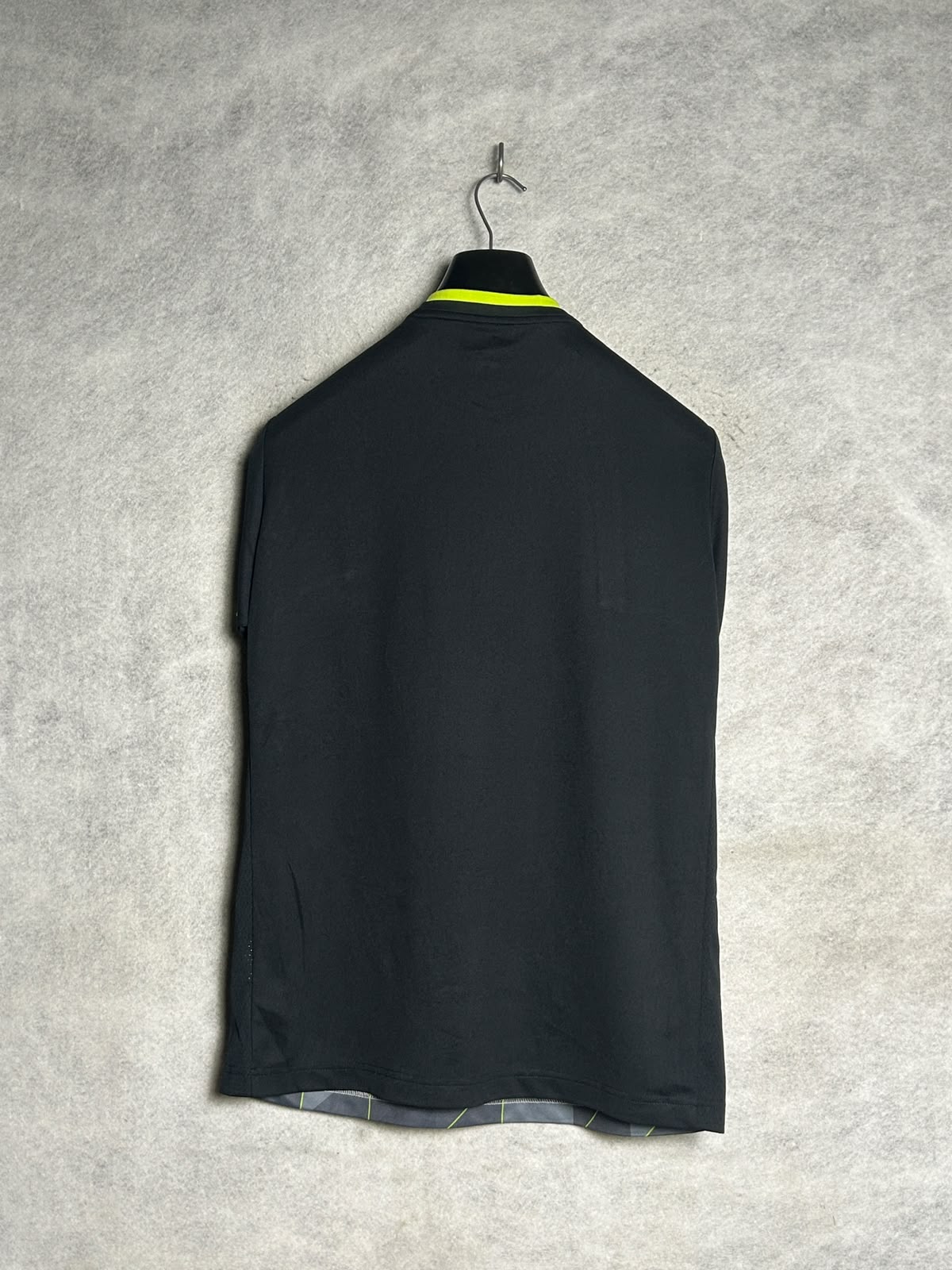 Yonex Black Printed Round Neck - Large