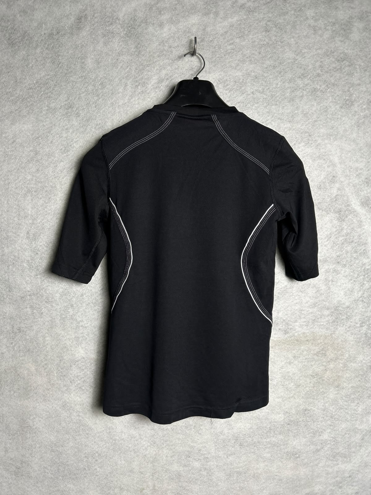 Adidas Black Round Neck - Medium