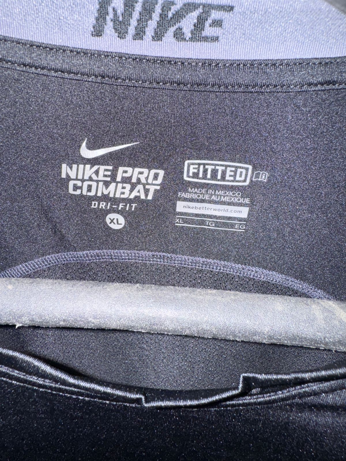 Nike Fitted - XL