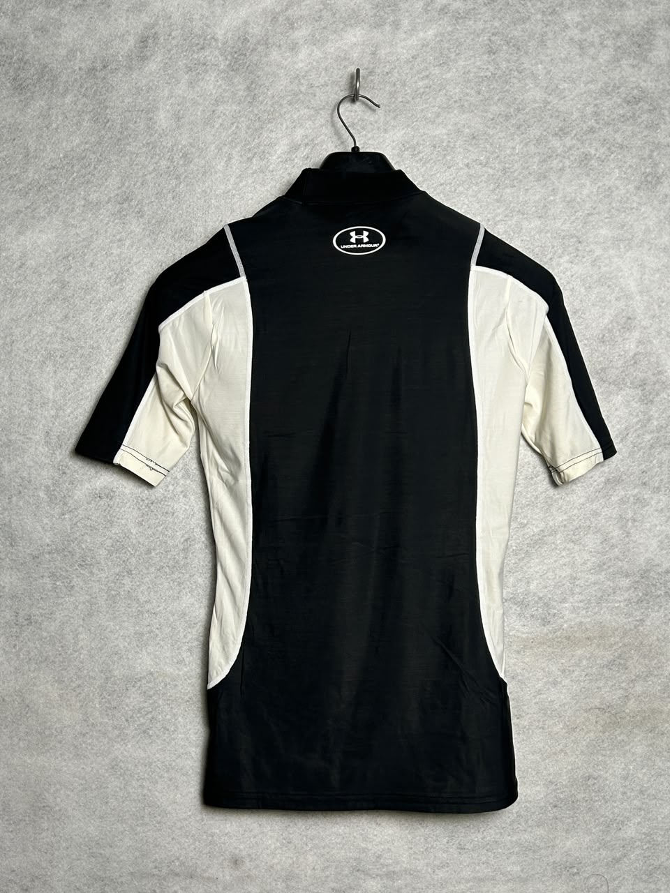 Under Armour Black And White - Large