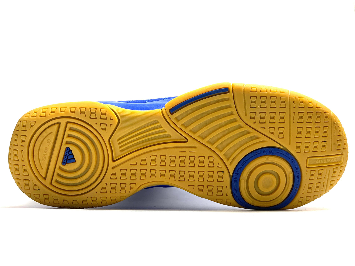 Adidas Essence 12 - Euro 42.5