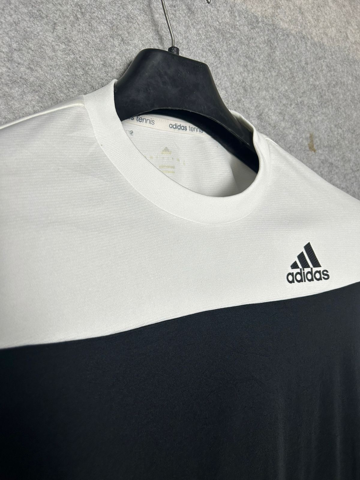 Adidas White Black Round Neck - Medium