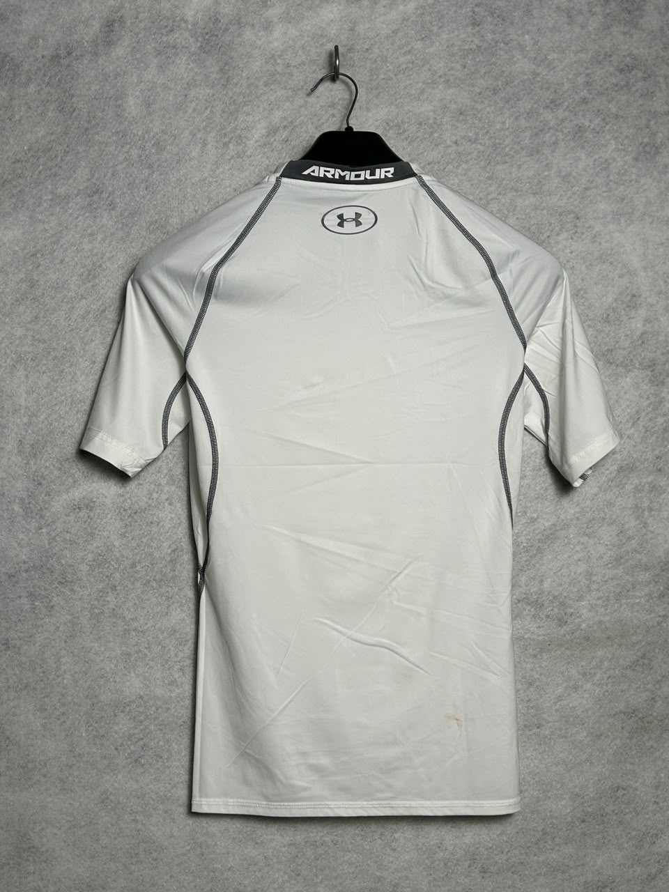 Under Armour Heat Gear White - Large