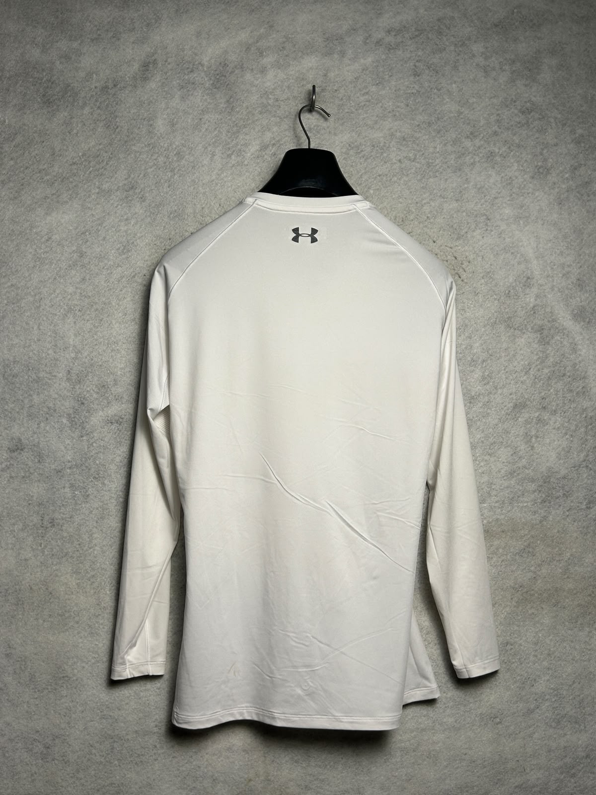 Under Armour Heat Gear Full Sleeves V Neck - Large