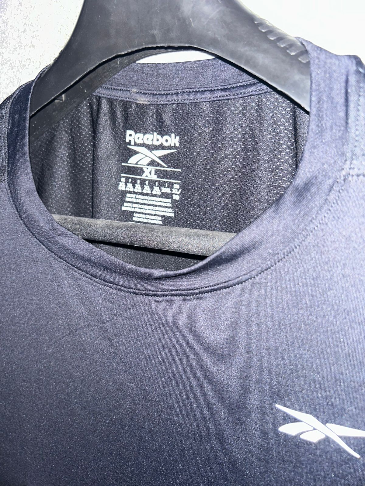 Reebok Black Round Neck - XL