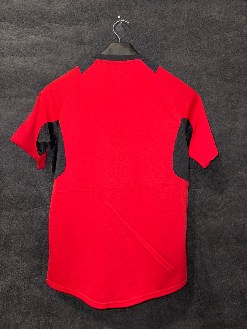 Adidas V Neck - Small