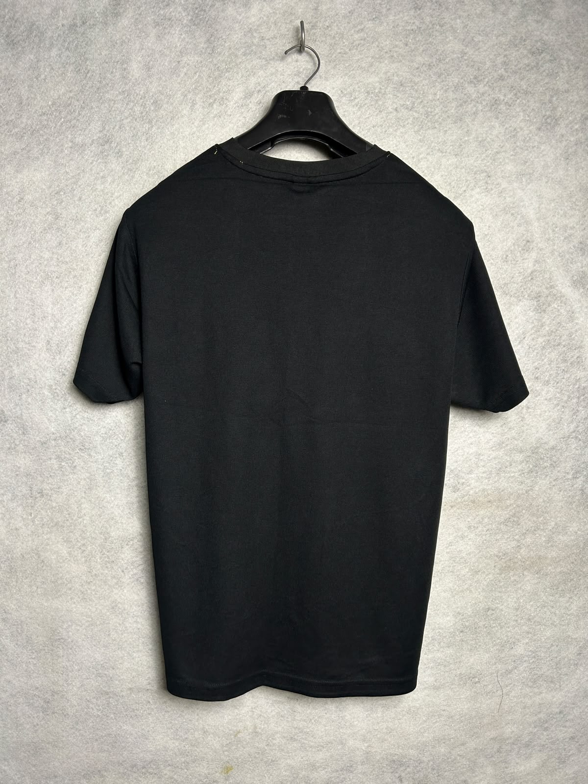 Head Black And Yellow Round Neck - Large