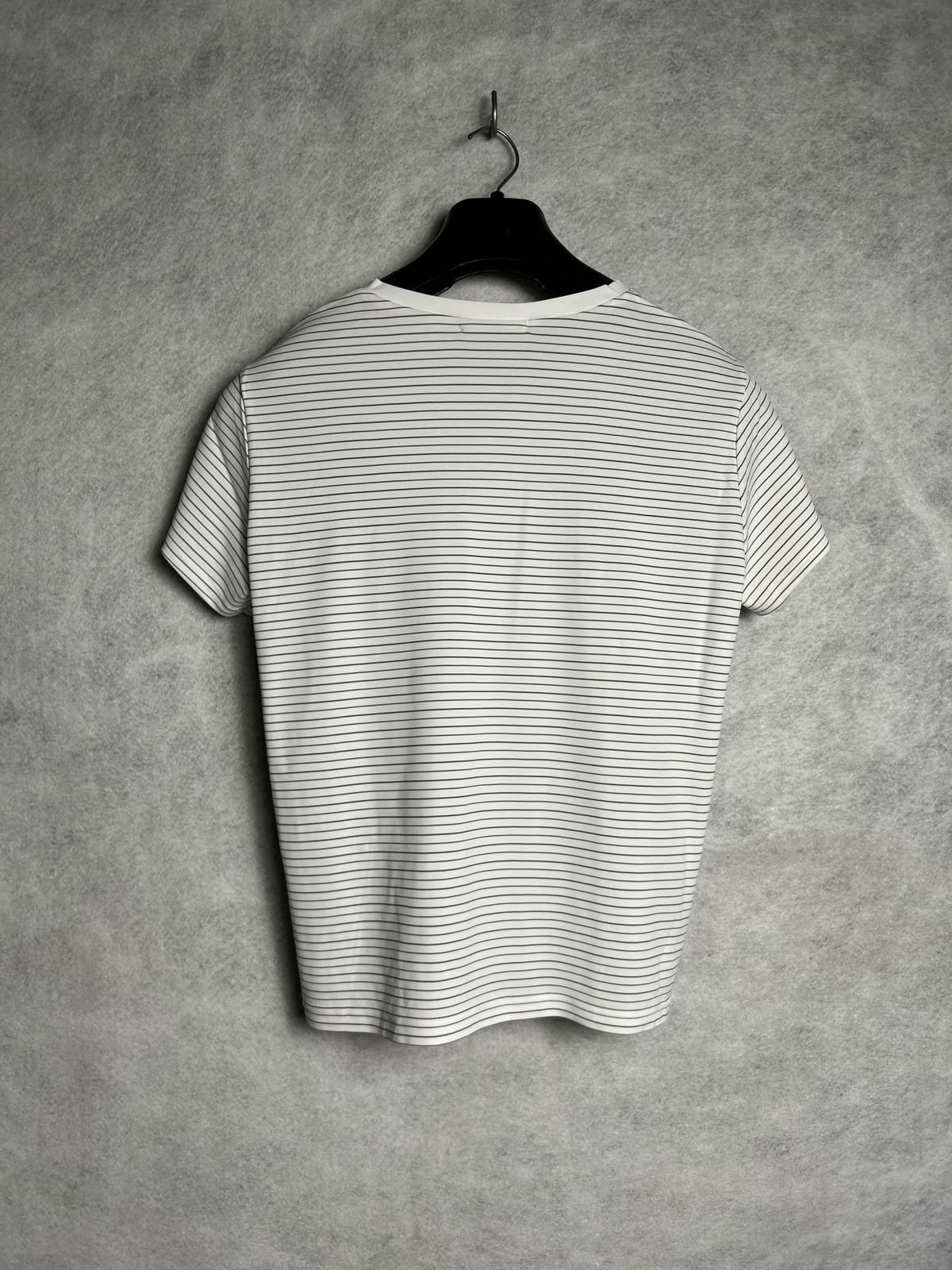 Iy Grace V Neck - XL