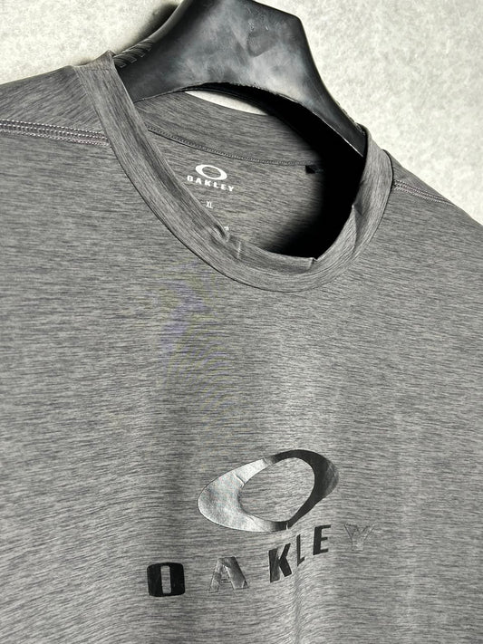 Oakley Grey Round Neck - XL
