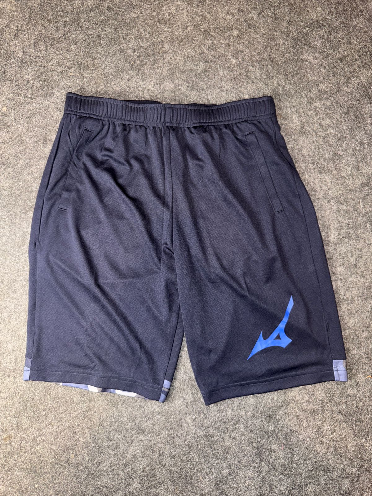 Mizuno Logo Shorts - XL