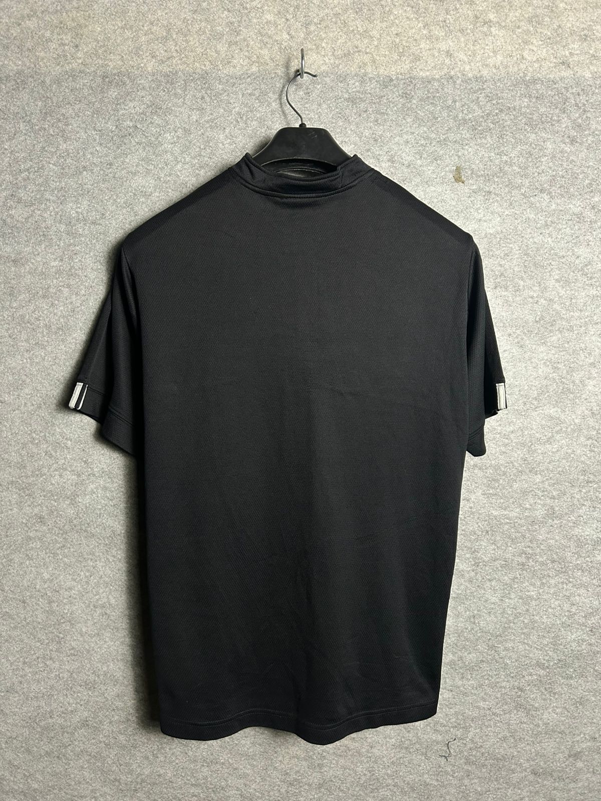 Adidas Zipped Black Tee - Large