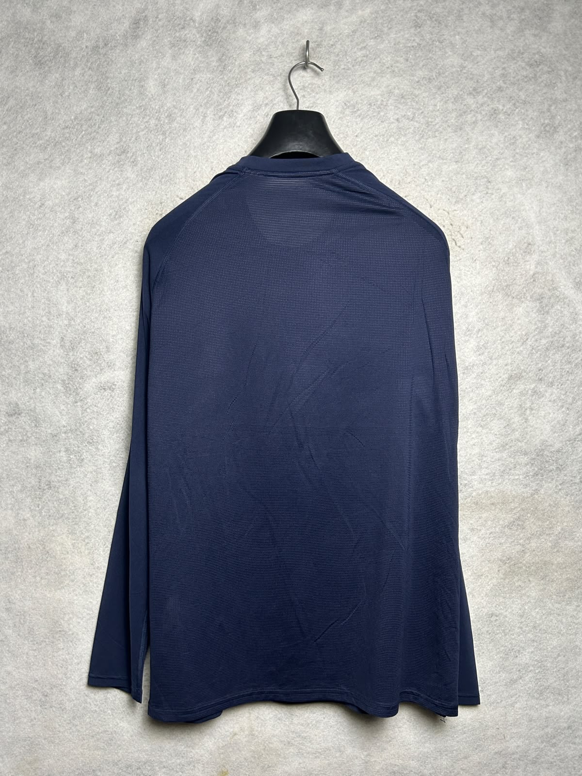 Under Armour Blue Round Neck Full Sleeves - XL