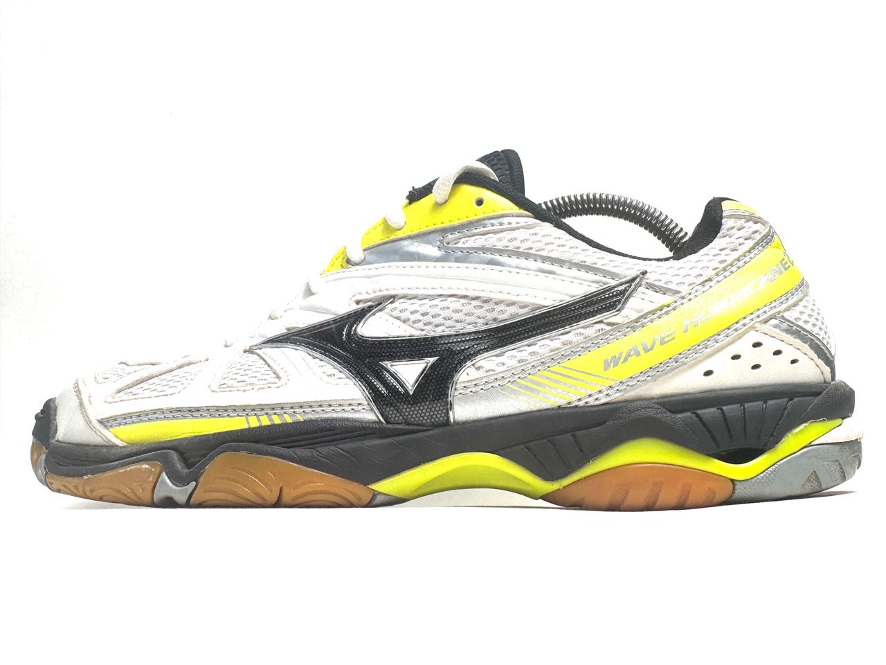 Mizuno Wave Hurricane 2 - EUR 42