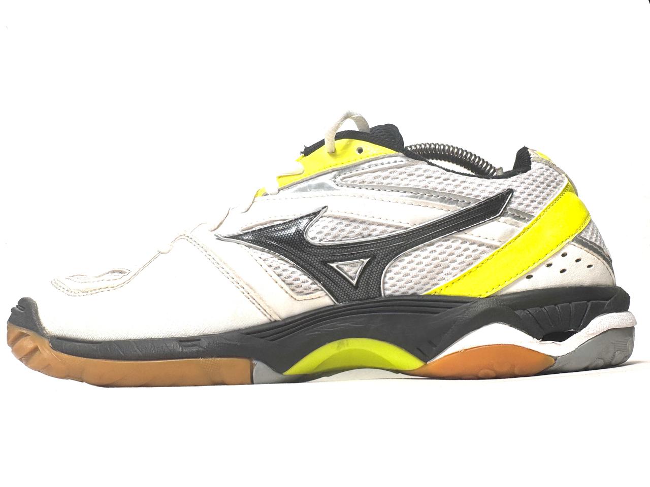 Mizuno Wave Hurricane 2 - EUR 42