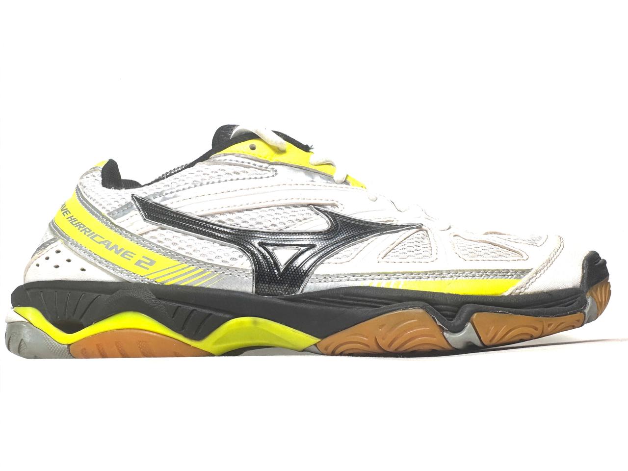 Mizuno Wave Hurricane 2 - EUR 42