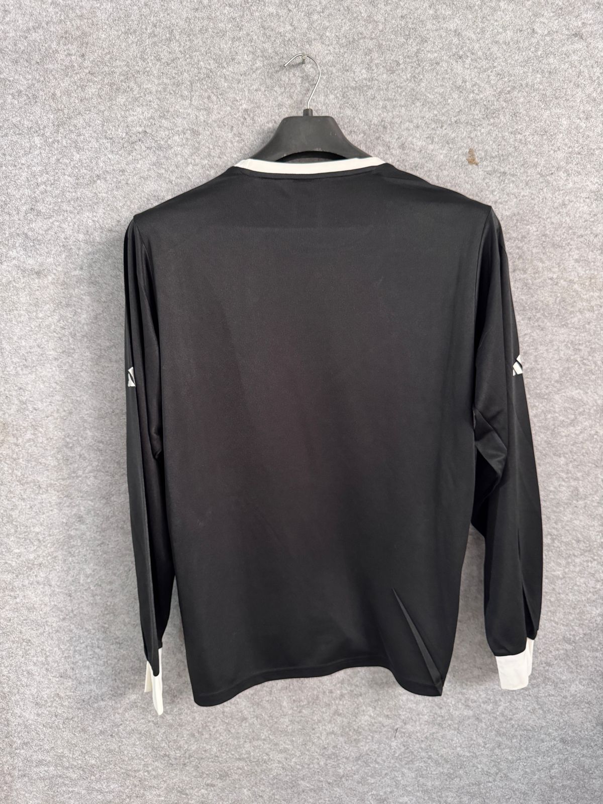 Adidas Full Sleeves - Medium