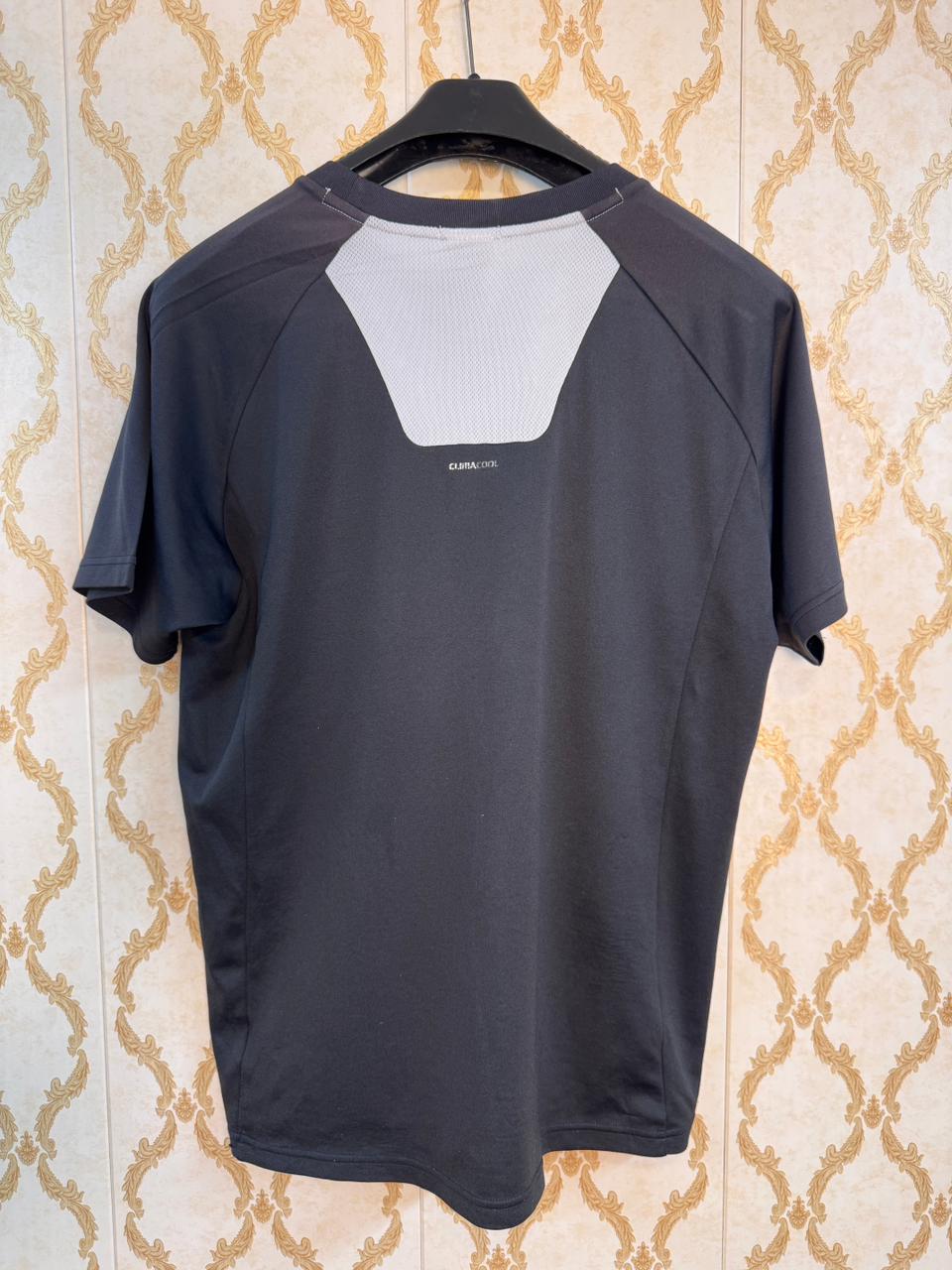 Adidas Shirt - Large