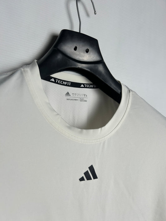 Adidas Techfit Big Logo White Round Neck - Large