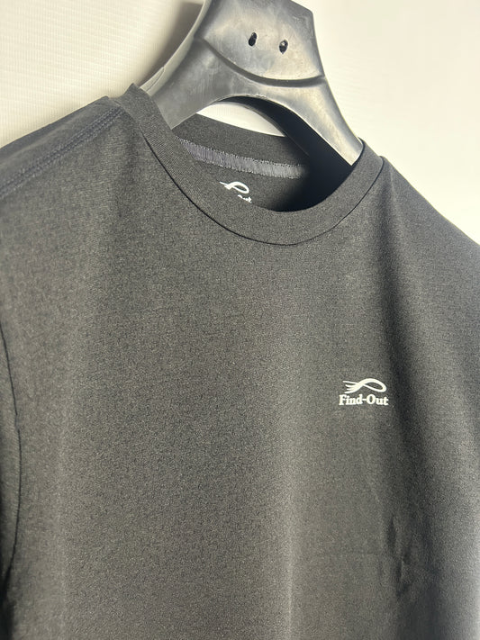 Find Out Black Round Neck - Medium