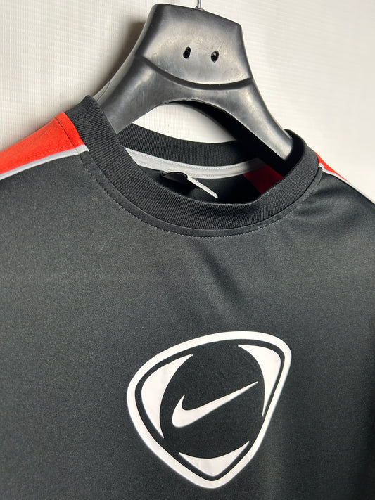 Nike Big Logo Black Round Neck - Medium