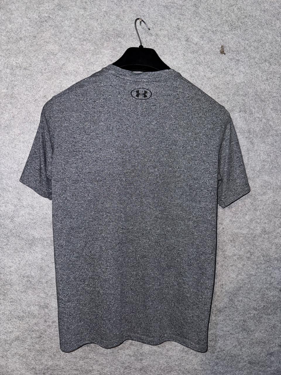 Under Armour Grey Round Neck - Medium