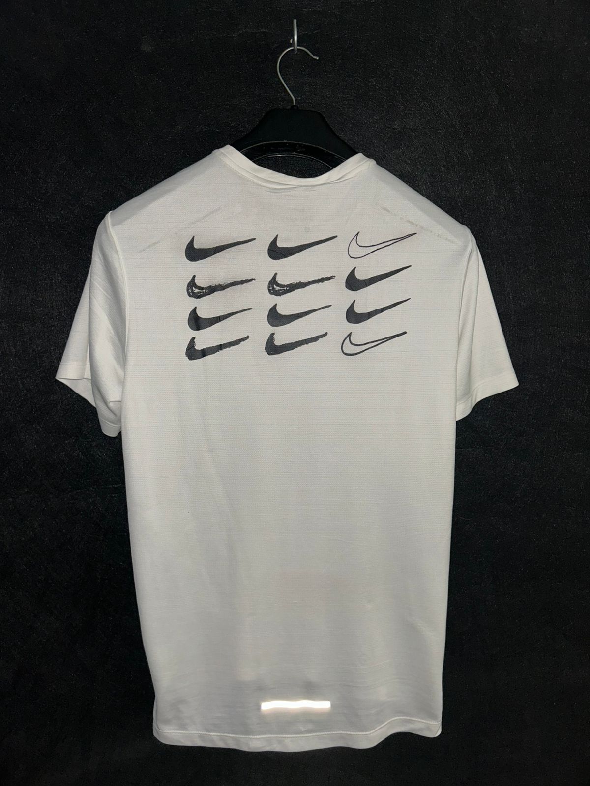 Nike Running Round Neck - Medium