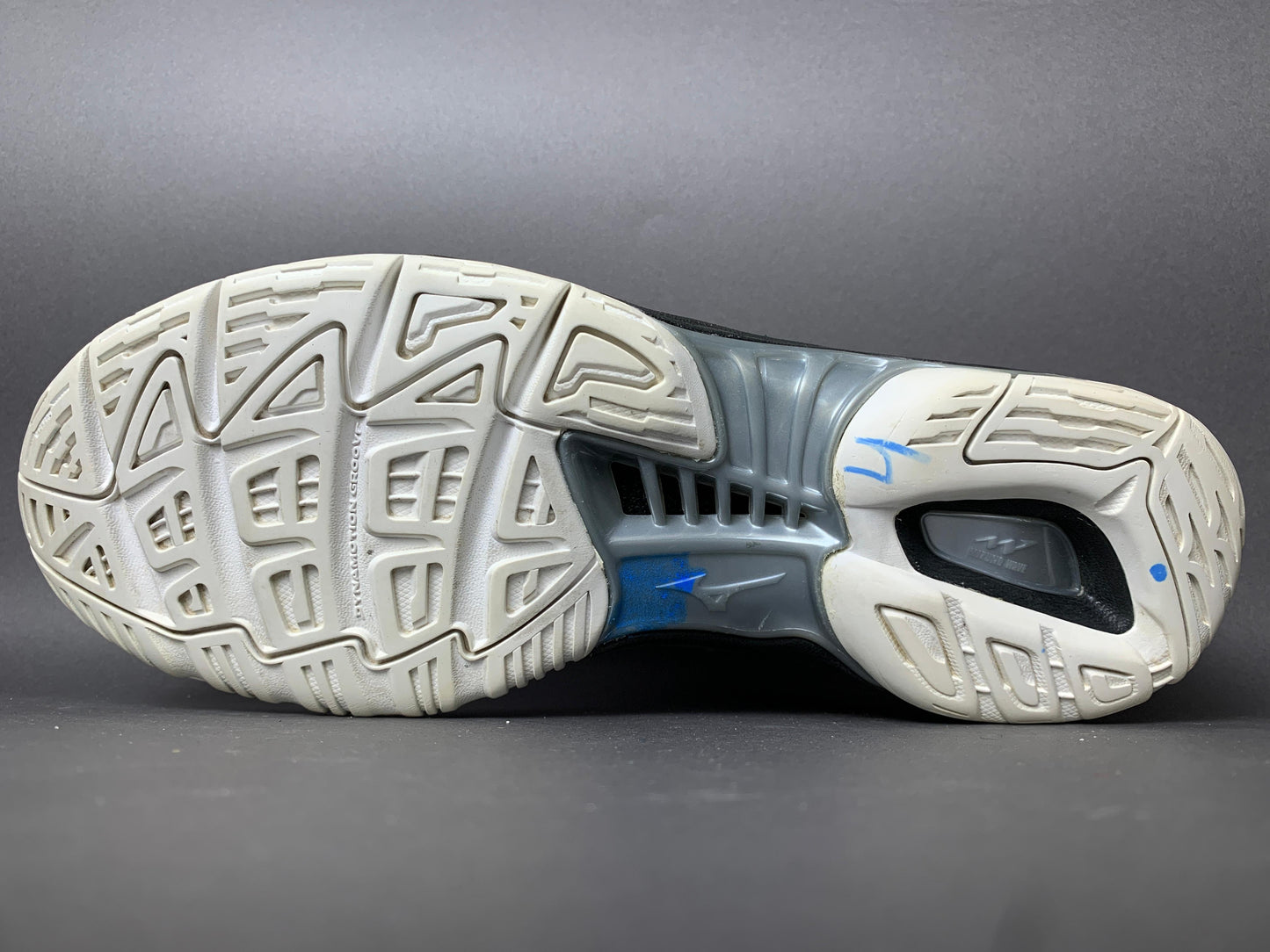 Mizuno Wave Phantom 2 - Euro 40