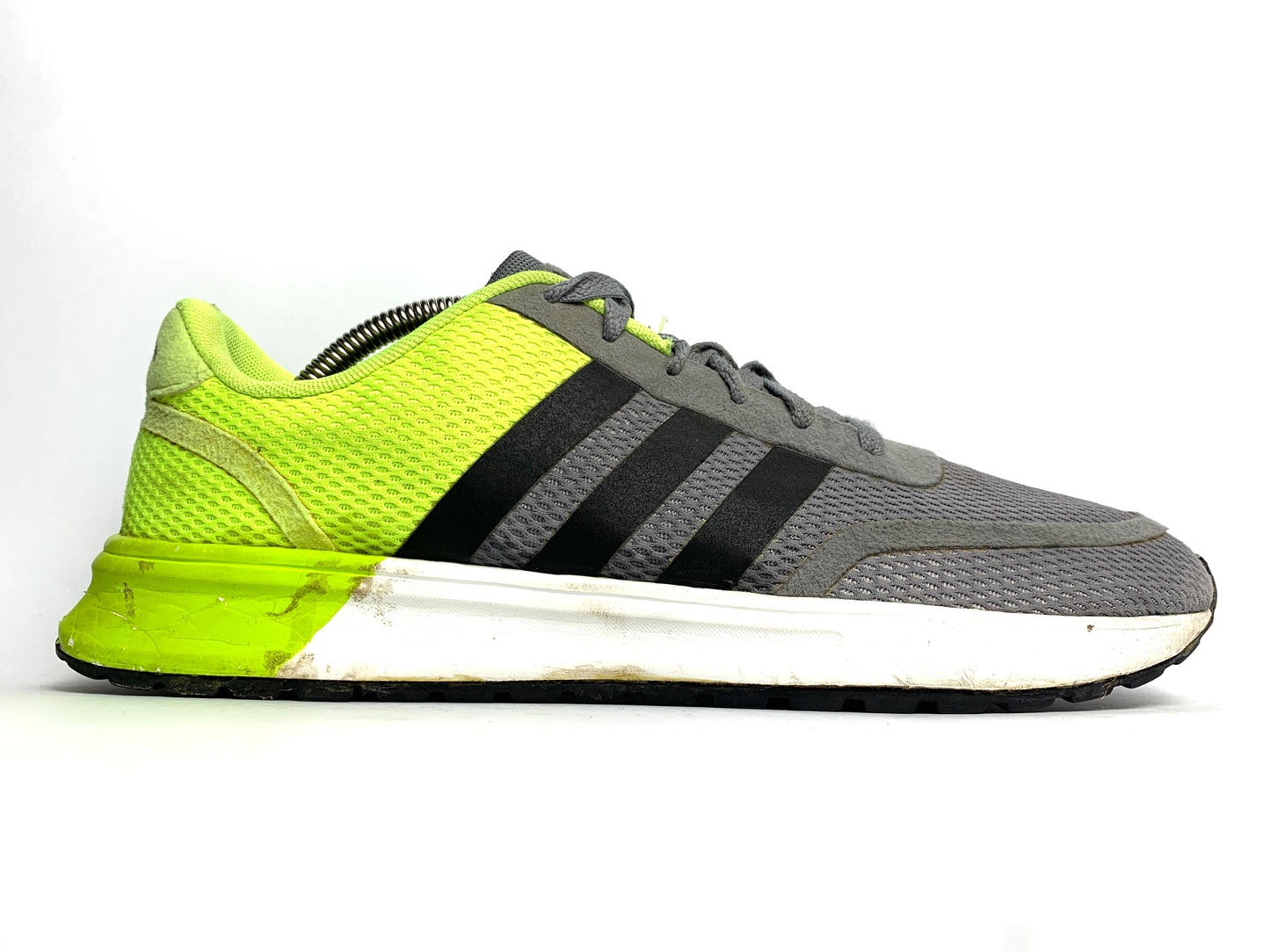 Adidas v Racer - Euro 42.5
