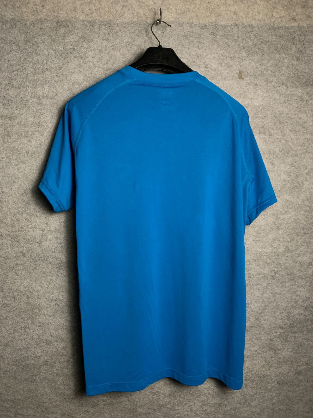 Uniqlo Blue Round Tee - XL