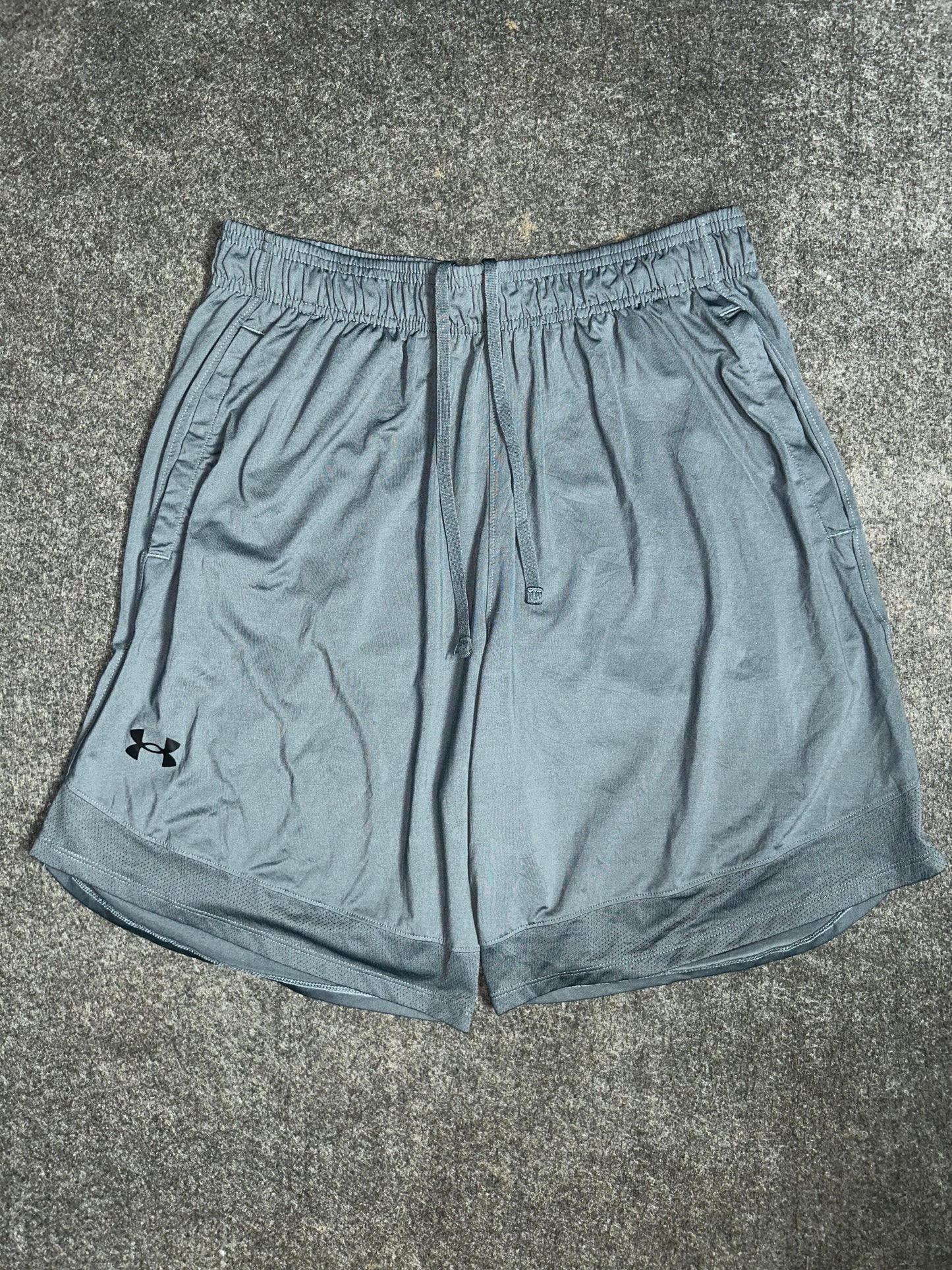 Under Armour Gray Short - Large