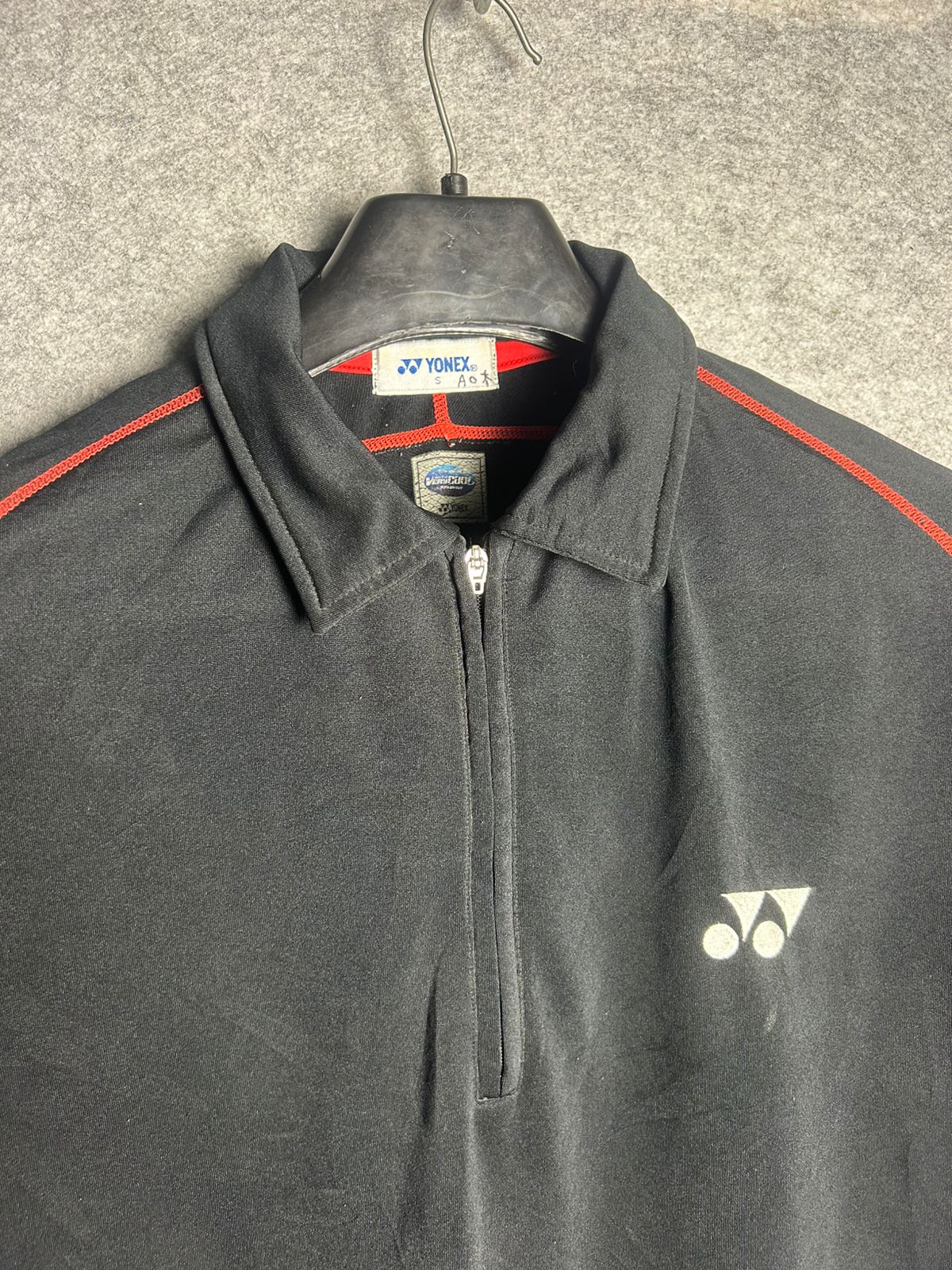 Yonex Black And Red Polo - Small