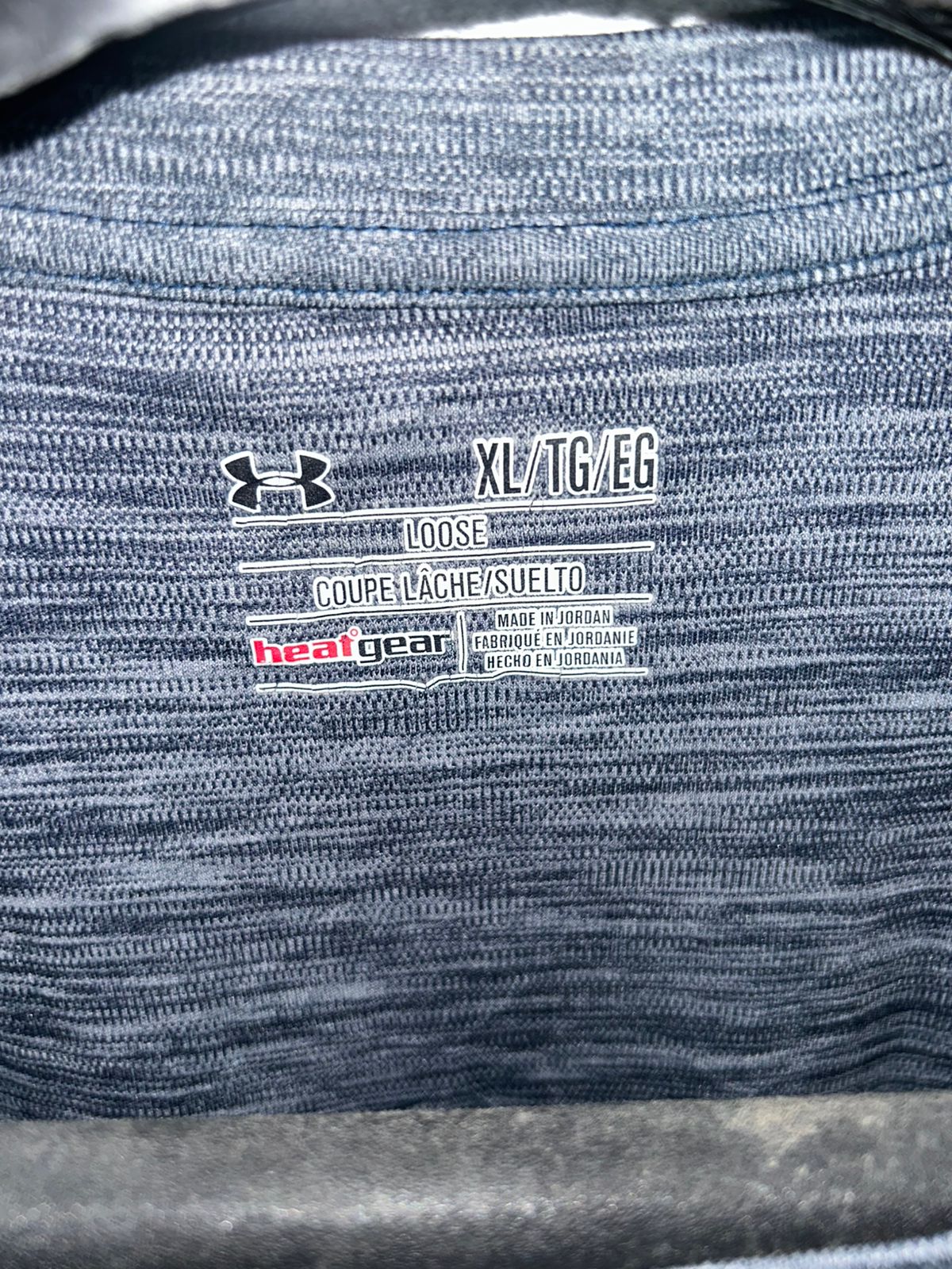 Under Armour HeatGear Loose Gray Round Tee - XL