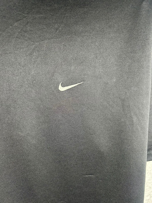 Nike Plain Black Round Tee - Large