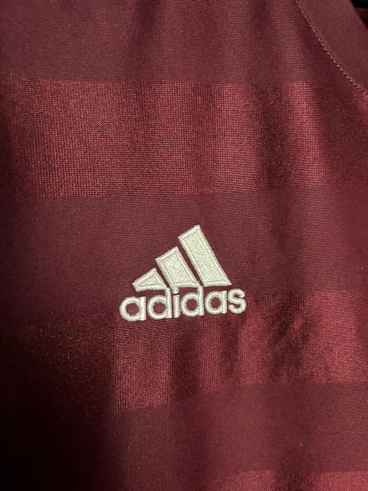 Adidas Meroon Round T Shirt - XL