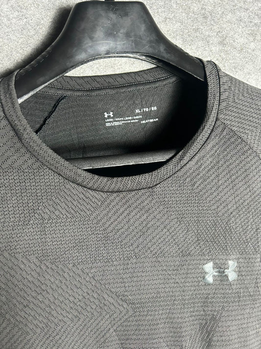 Under Armour Loose Heatgear Gray Textured Tee - XL