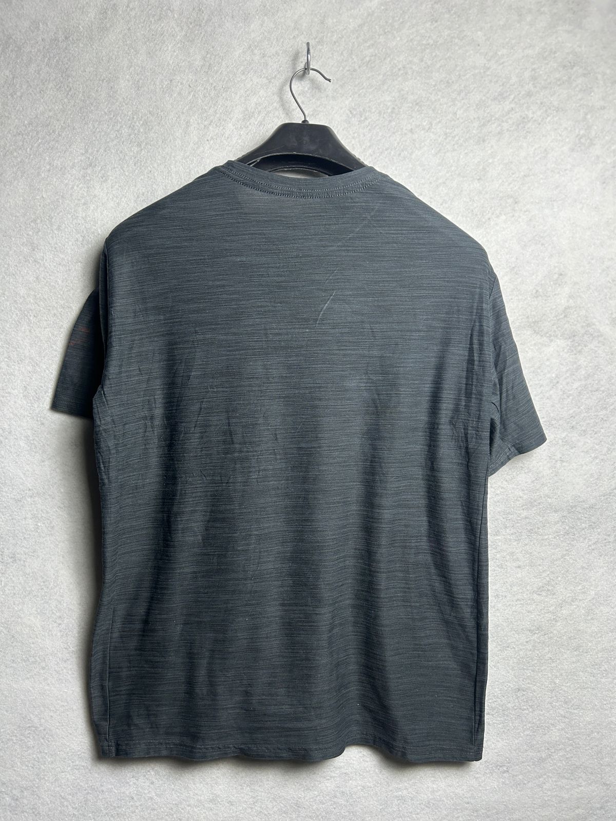 Under Armour Black Womens T-shirt - Large