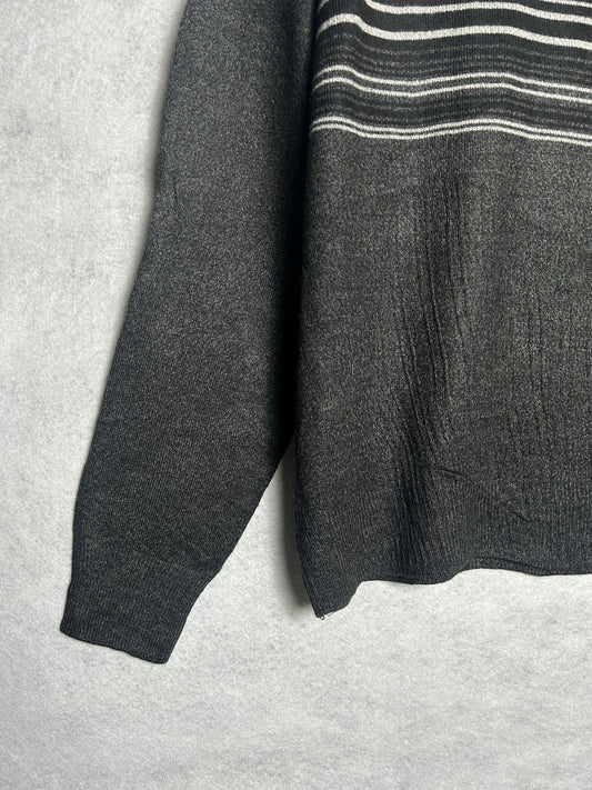 Dockers Round Neck Sweater - Medium