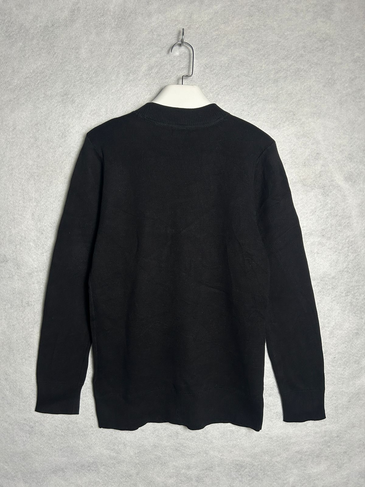H&M Ref Logo Round Neck Sweat Shirt - Small
