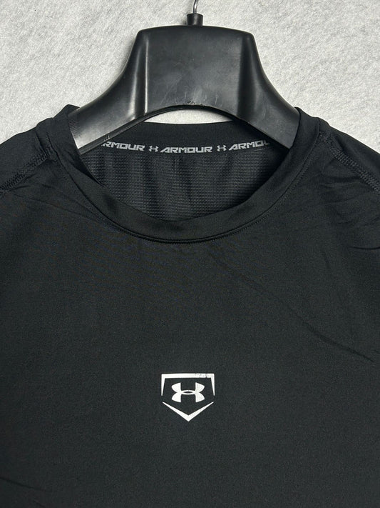 Under Armour Black Round Tee - Juniors Large