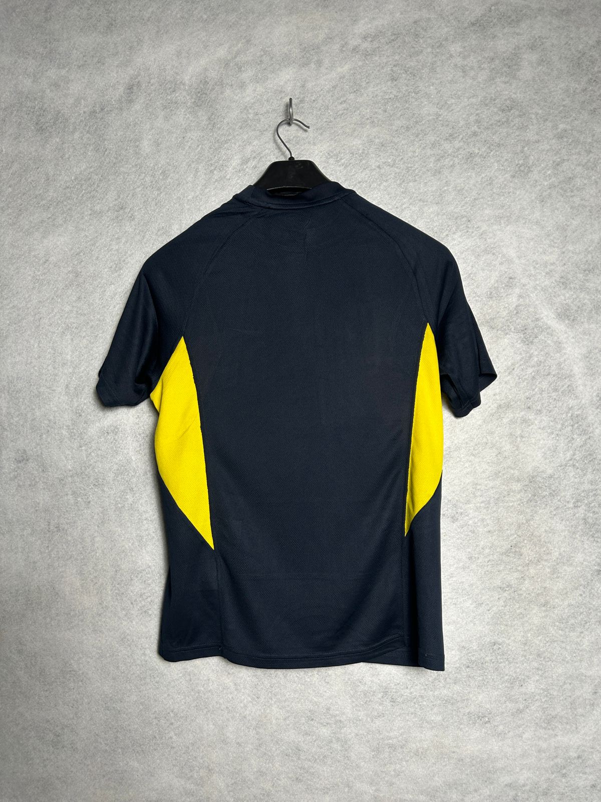 Nike Running Round Blue & Yellow Printed Tee Fitted - Medium