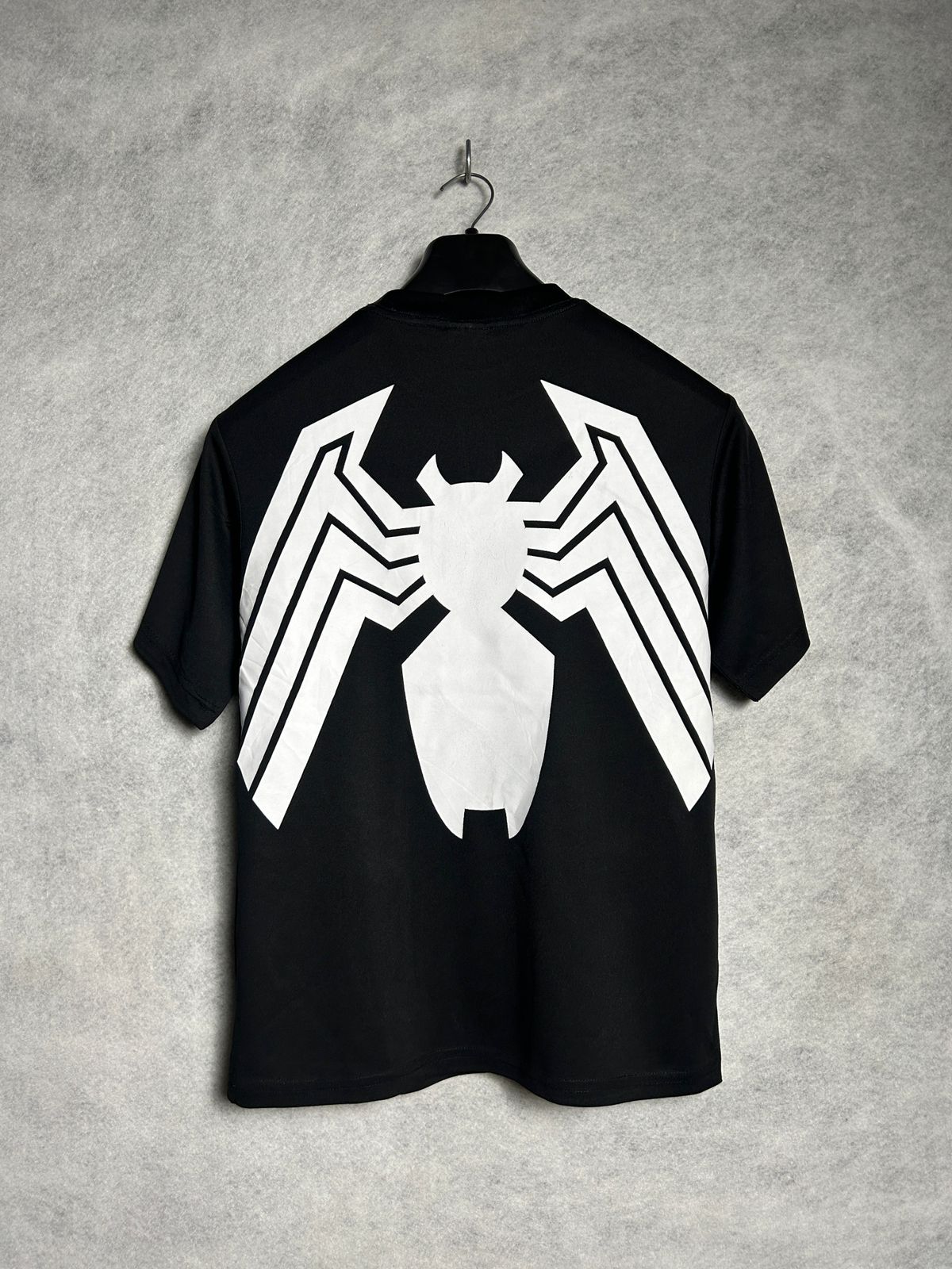 Marvels Vanom Black Tee - Small