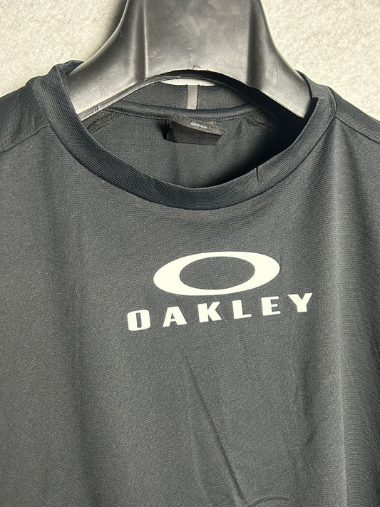 Oakely Black Sando Round Neck - Large