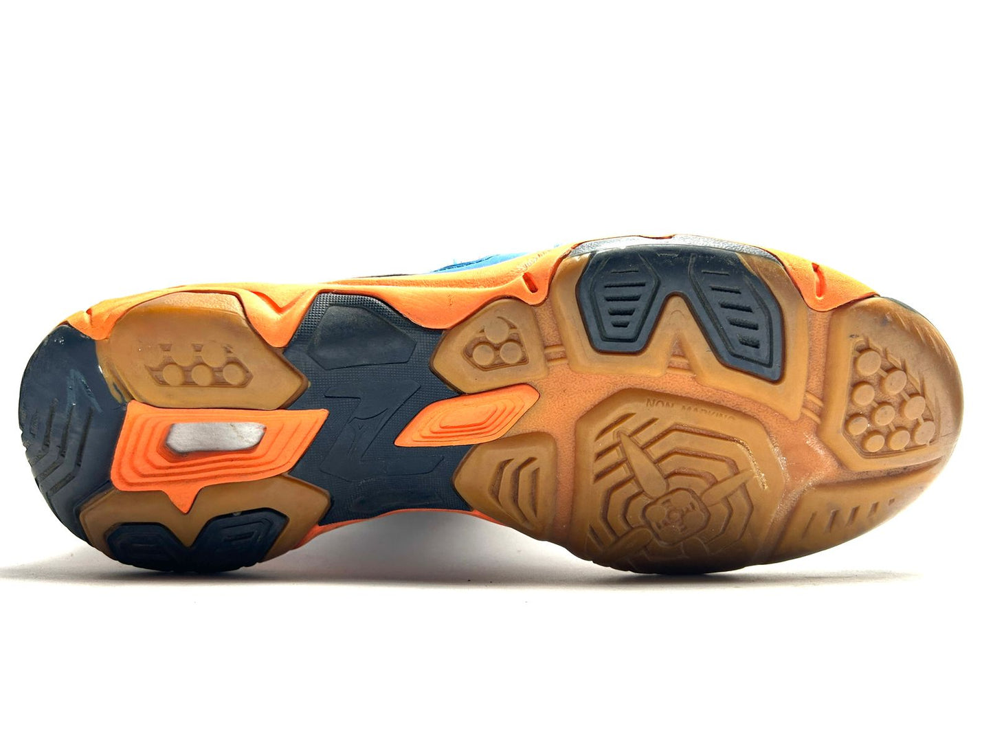 Mizuno Wave Volcano - EURO 39