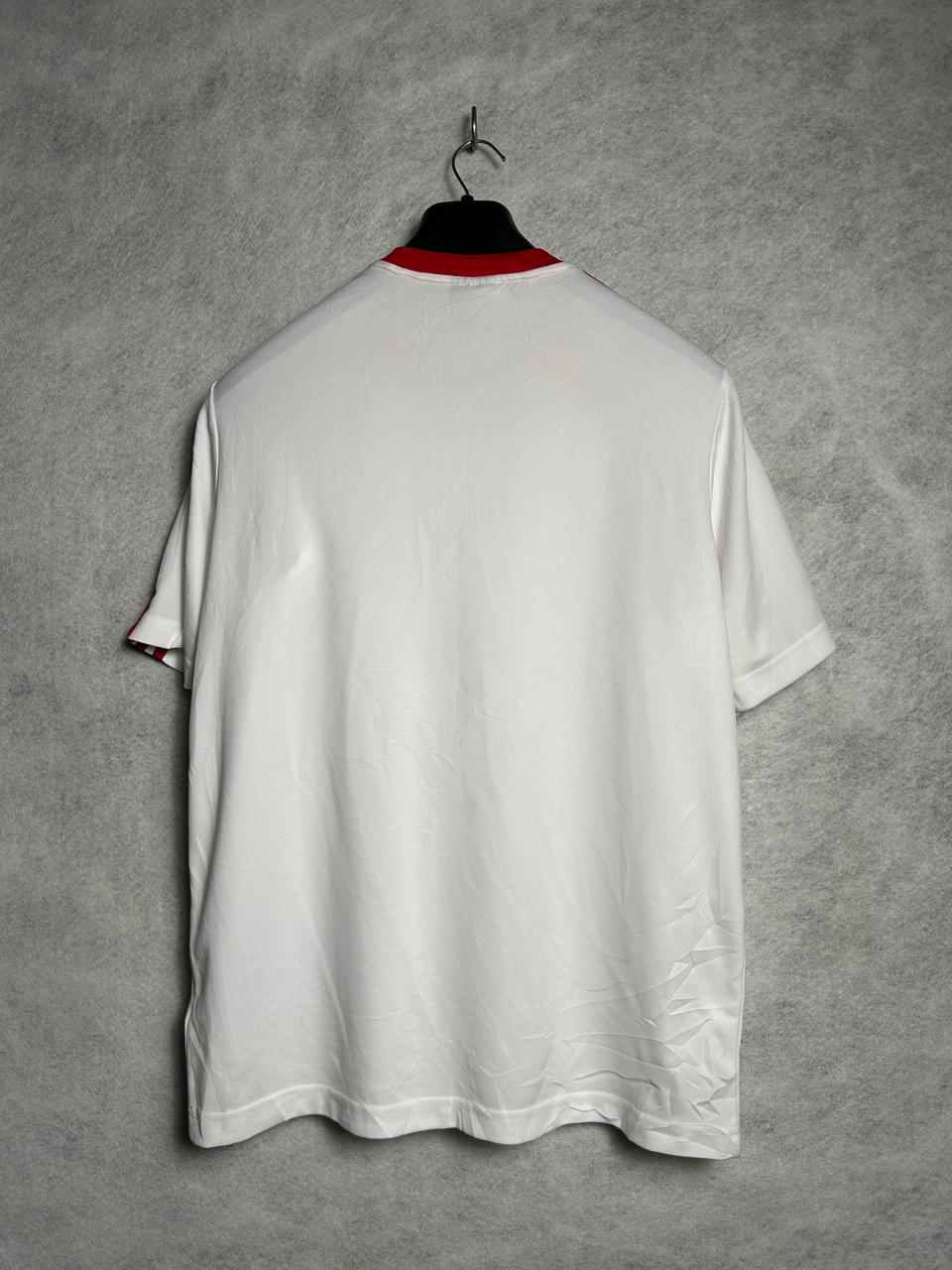 Adidas Super White Red Stripes Round Neck - Medium