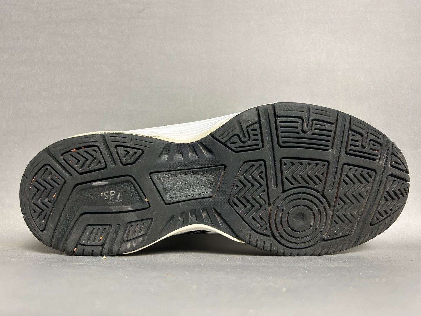 Asics gel Qualifier 2 - EURO 40