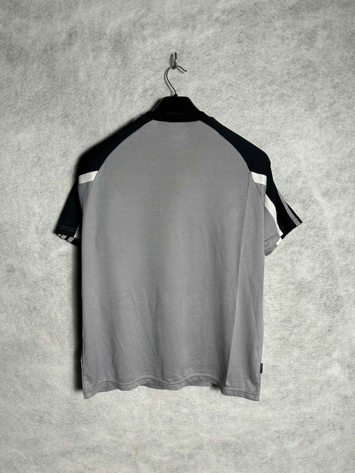 Adidas Gray Round Neck - Large