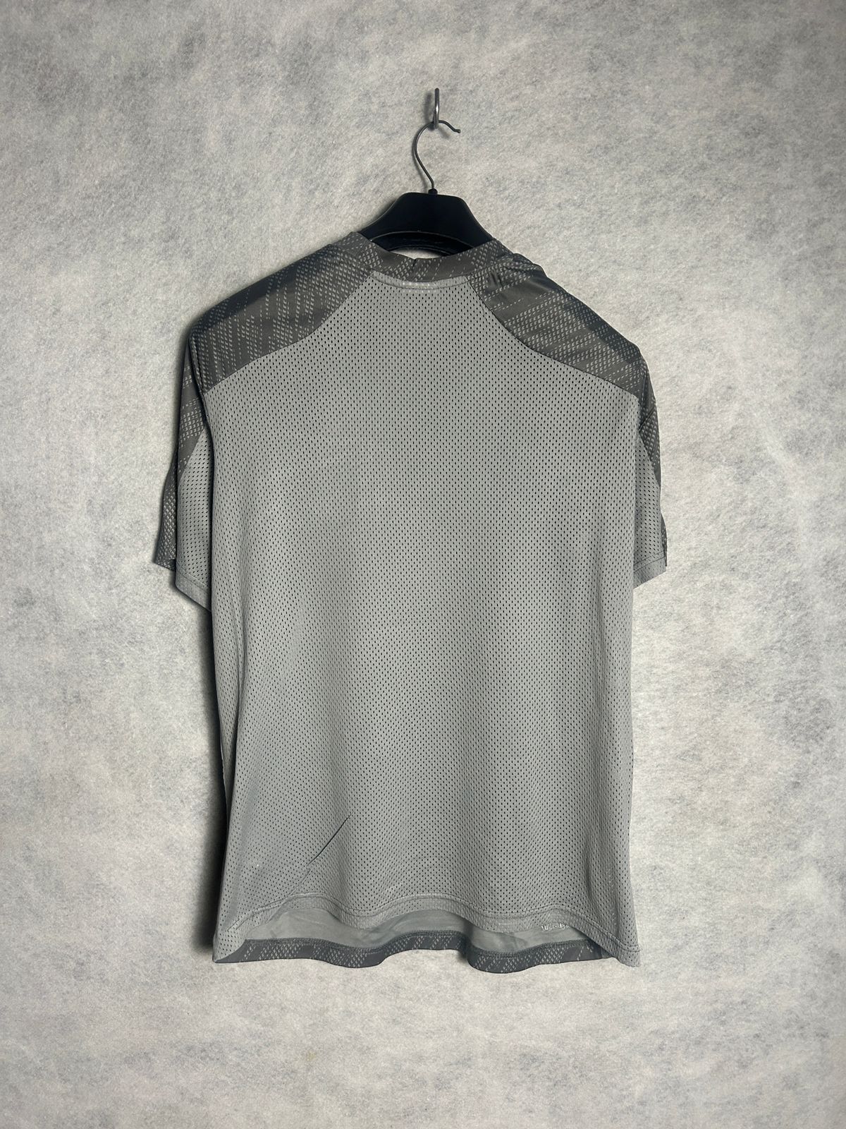Nike Dri Fit Gray Printed Tee - XL