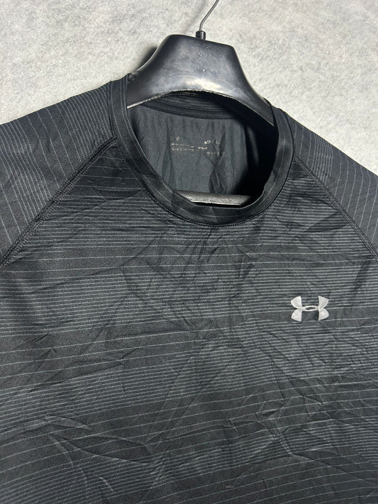 Under Armour Loose Heat Gear Black Round Tee- Medium