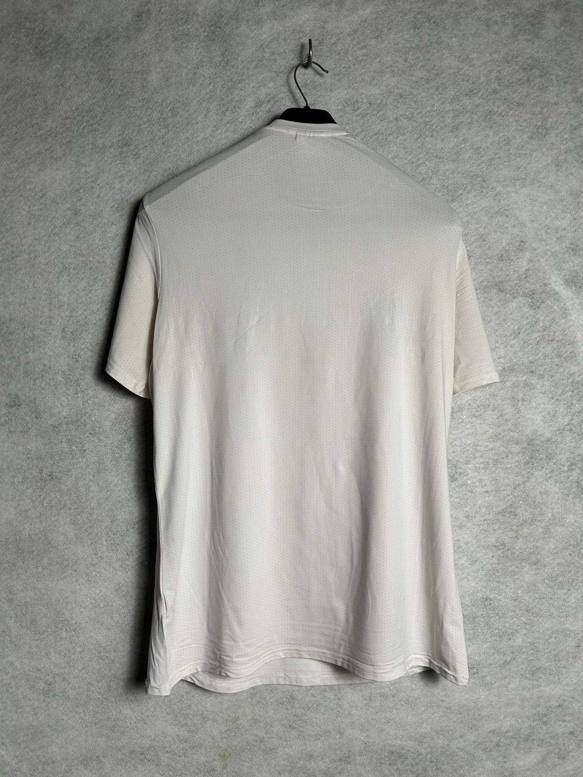 Gymshark White Round Neck - Large