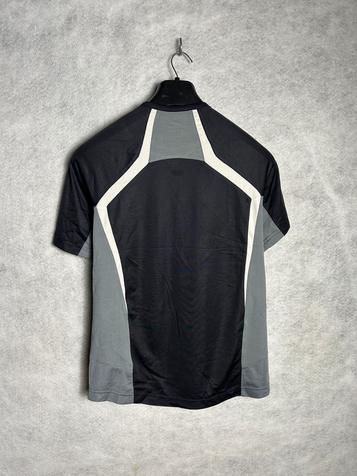 Adidas Black & Gray Round Neck - Small